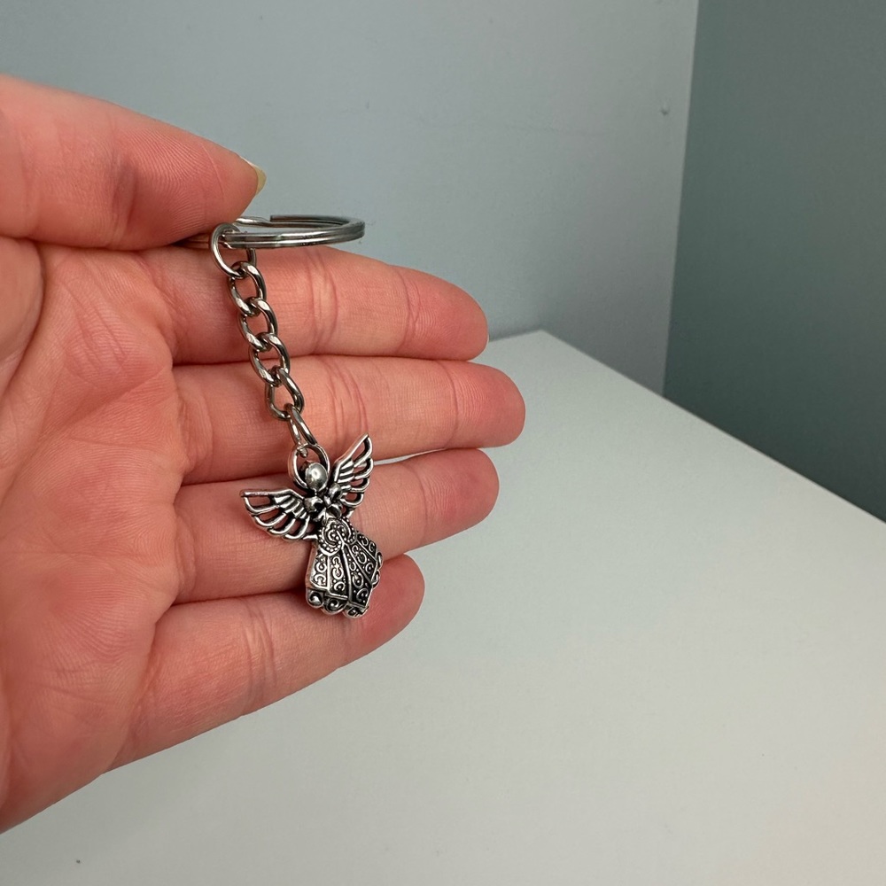 Angel Keychain - Picture 3 of 4